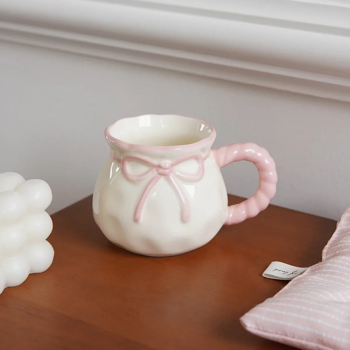 Amour Bow Cup