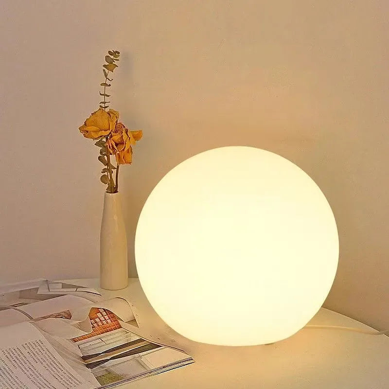 Halo Globe Lamp