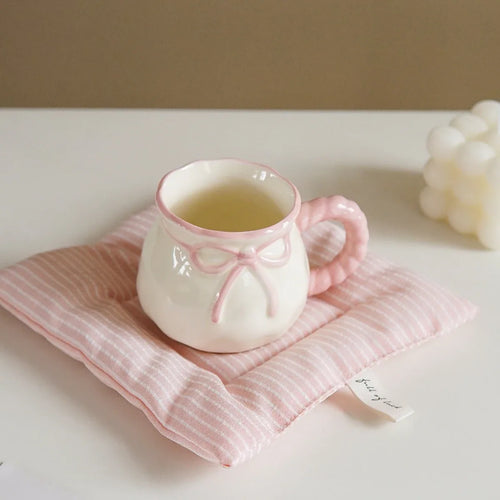 Amour Bow Cup